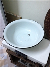 Chậu tráng men thời bao cấp - MS B04 Chậu tráng men thời bao cấp - MS B04