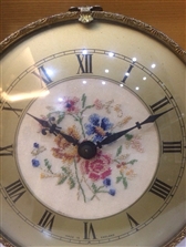 Đồng hồ để bàn England mặt hoa văn, hình thức đẹp - mã số MS869