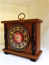 Đồng hồ cổ liên xô máy tuần, vỏ gỗ, mặt bồ quân đẹp như mới - mã số 299