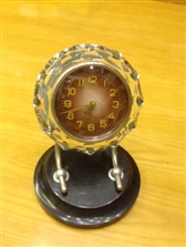 Đồng hồ pha lê liên xô, sâu tuổi, mặt bồ quân - mã số 324